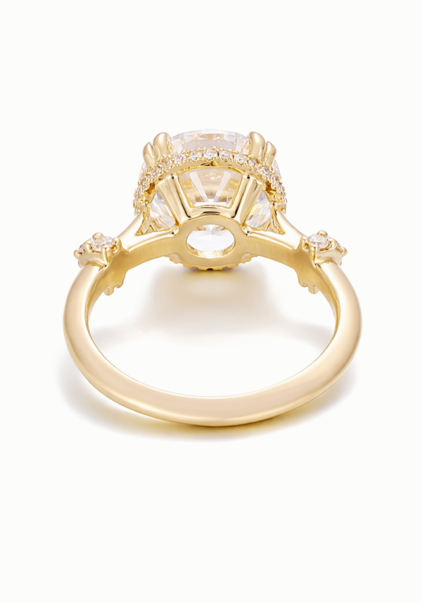 Anillo de Compromiso "Yadí" en Corte Redondo