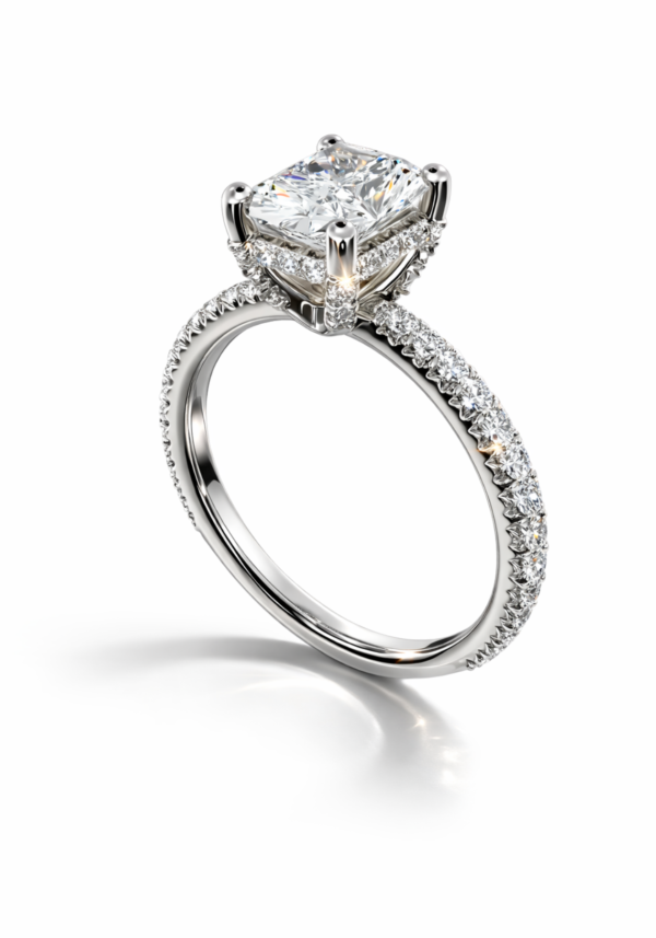 Anillo de Compromiso "Avív" en Corte Radiante