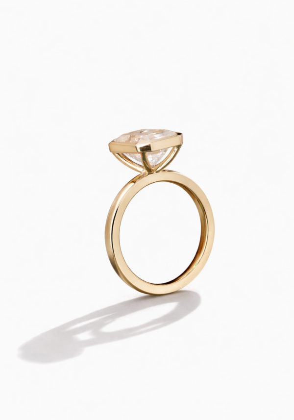 Anillo de Compromiso "Pazí" en Corte Radiante